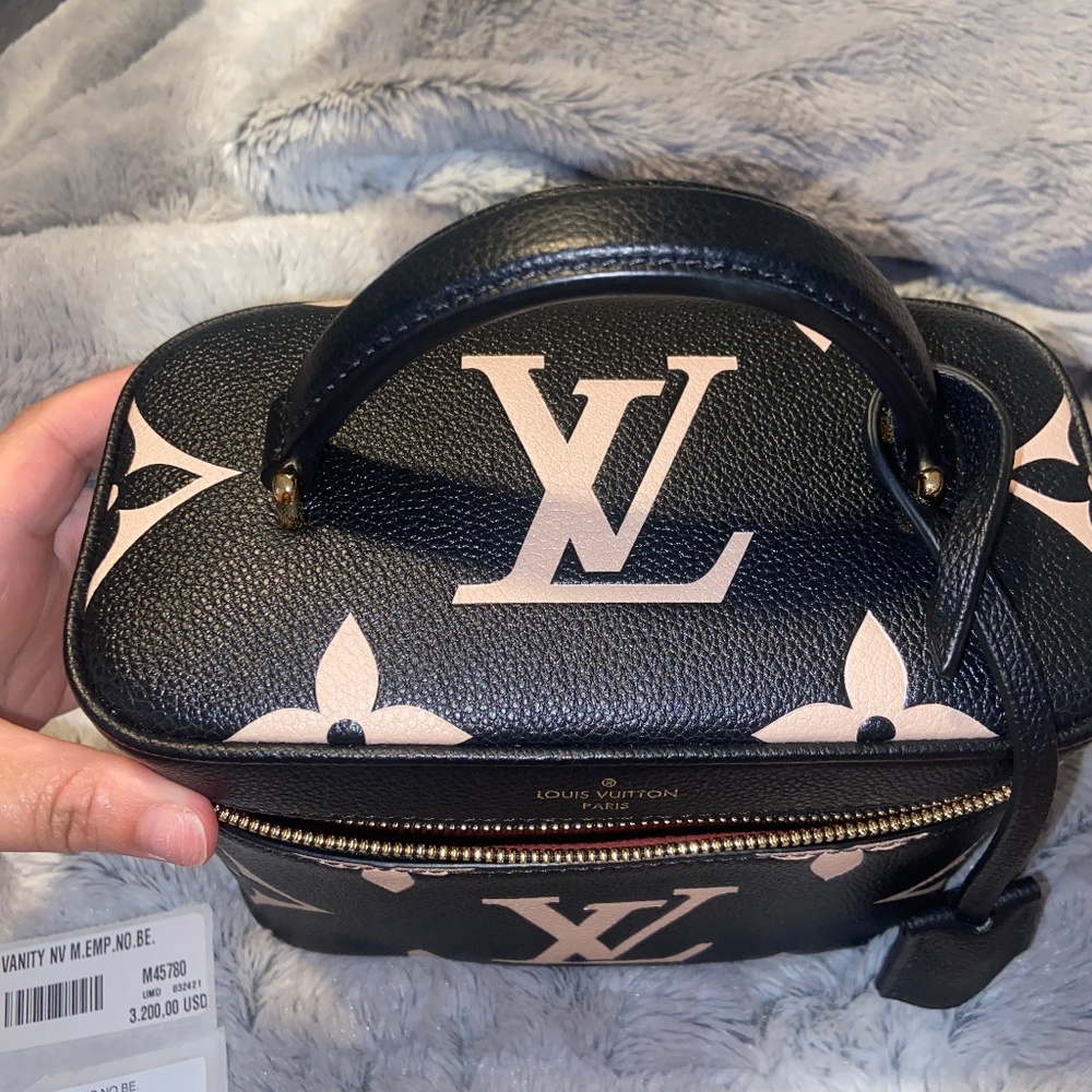 LOUIS VUITTON VANITY NM